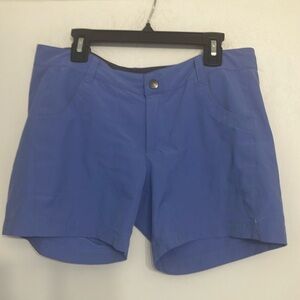 Patagonia hiking shorts In Periwinkle front/back pockets women's size 6
